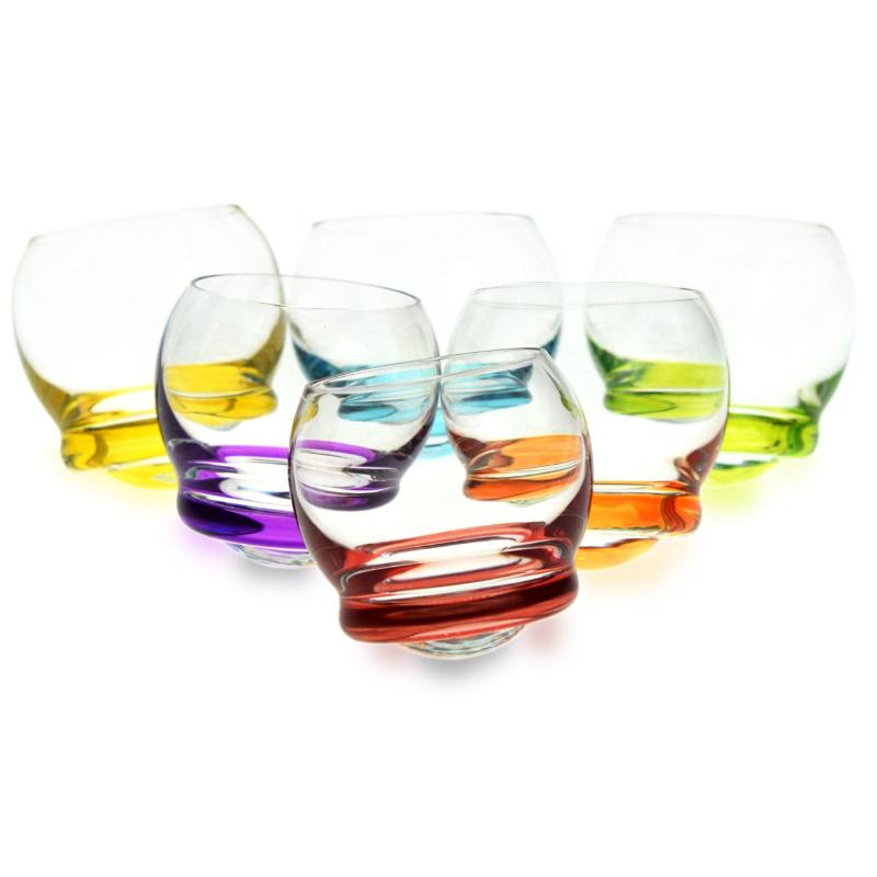 Kolorowe-kieliszki-BUJAJACE-SIE-do-likieru,-wodki-Bohemia-CRAZY-60-ml
